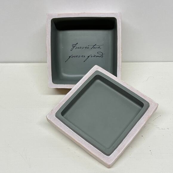 Willow Tree Susan Lordi Friendship Memory Box - Picture 4 of 6